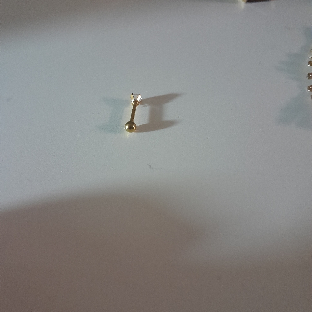 3mm  golden earring screw ball secure